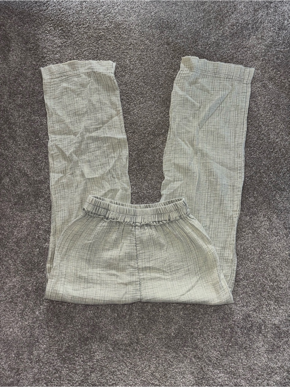 Size S- Women’s Sage Green Kiwi + Punch Flowy Pants